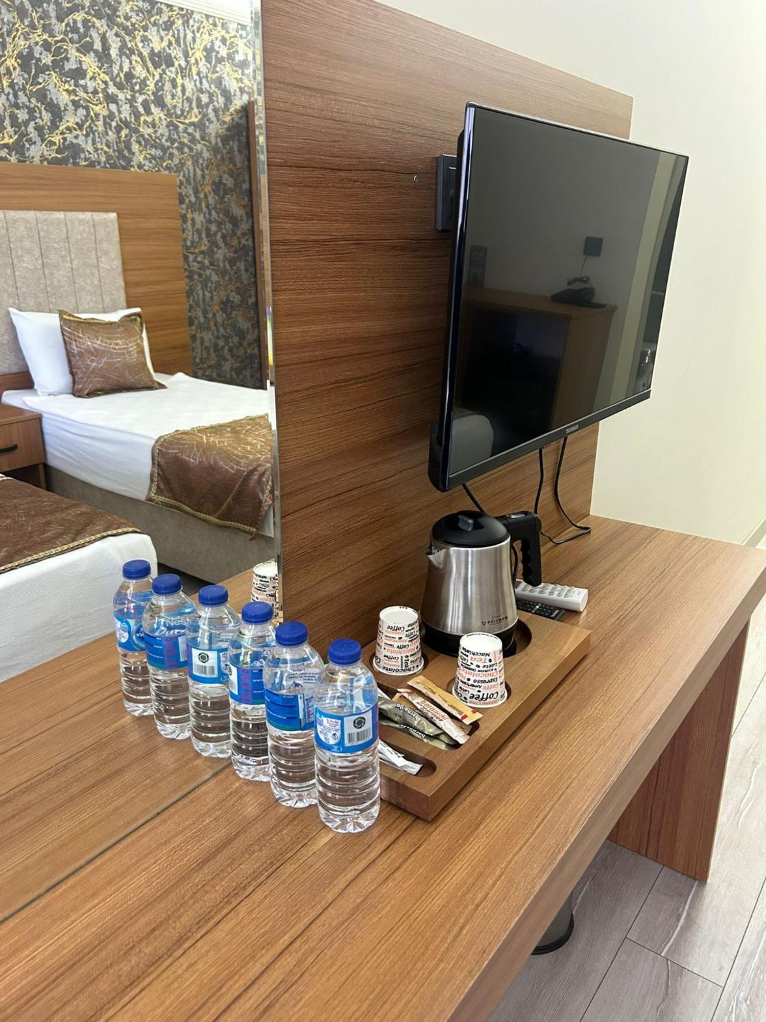 Golden Lux Otel 3*